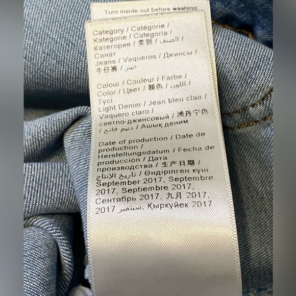 Lost Ink Jeans One Direction Song Titles Embroidered, Light Wash, Size 1X - Picture 12 of 13